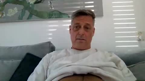 Snapshot of rudeski chatting on 10.01.25 rudeski online show from 10.01.25