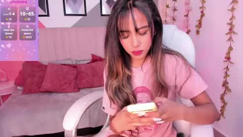 rue_zue online show from 06.07.26