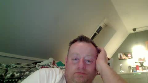 Snapshot of runepetter chatting on 02.16.25 bignorwegian online show from 02.16.25
