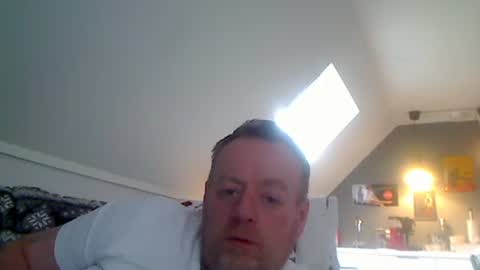Snapshot of runepetter chatting on 03.09.25 bignorwegian online show from 03.09.25