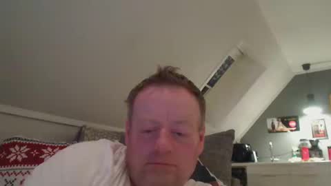 Snapshot of runepetter chatting on 03.27.26 bignorwegian online show from 03.27.26