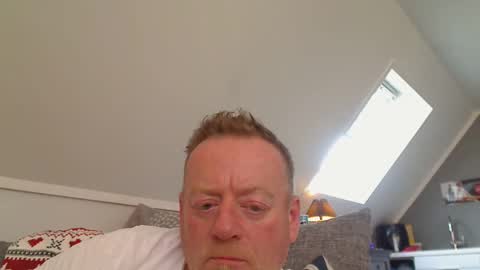 Snapshot of runepetter chatting on 04.30.26 bignorwegian online show from 04.30.26