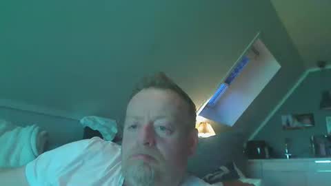 Snapshot of runepetter chatting on 05.11.26 bignorwegian online show from 05.11.26