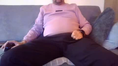 runner_1978 online show from 12.13.24