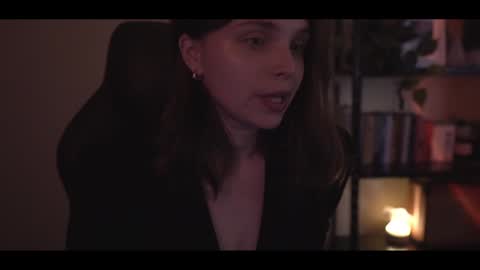 Snapshot of running_with_the_wolves chatting on 01.19.25 Elena online show from 01.19.25