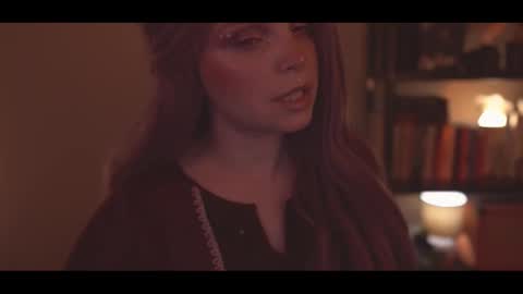 Snapshot of running_with_the_wolves chatting on 11.01.25 Elena online show from 11.01.25