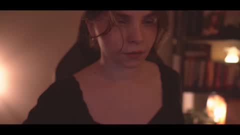 Snapshot of running_with_the_wolves chatting on 11.21.25 Elena online show from 11.21.25