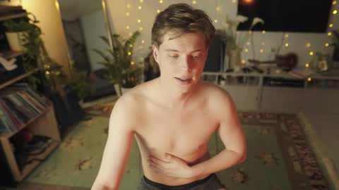 Snapshot of rusbradpitt chatting on 03.17.26 rusbradpitt online show from 03.17.26