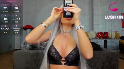 Ava online show from 02.03.25