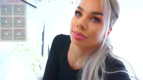 Snapshot of russian_ava chatting on 02.23.26 Ava online show from 02.23.26