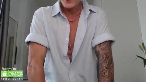 Snapshot of rustynf1tz chatting on 06.20.26 MillionDollarGuy online show from 06.20.26