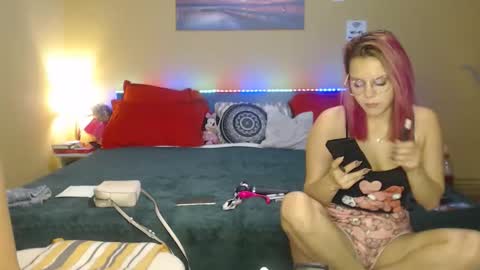 Snapshot of ruxandradanny chatting on 12.02.25 ruxandradanny online show from 12.02.25