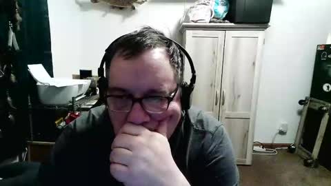 Snapshot of rwzar_1965 chatting on 04.05.26 rwzar_1965 online show from 04.05.26