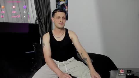 Snapshot of ryan15_ chatting on 11.17.25 Ryan 15 online show from 11.17.25