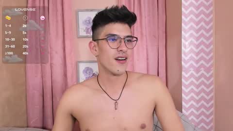 Snapshot of ryan_clark_ chatting on 12.06.24 Ryan online show from 12.06.24