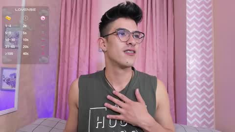 Snapshot of ryan_clark_ chatting on 12.10.24 Ryan online show from 12.10.24