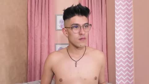 Snapshot of ryan_clark_ chatting on 12.12.24 Ryan online show from 12.12.24