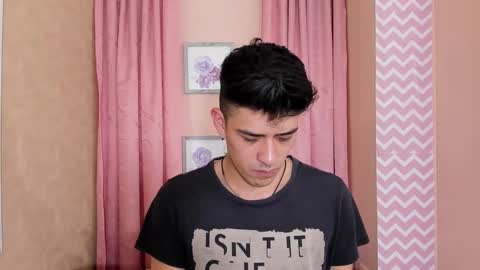 Snapshot of ryan_clark_ chatting on 12.21.24 Ryan online show from 12.21.24