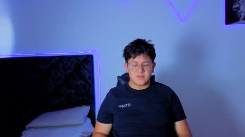 Snapshot of ryan_doretti chatting on 12.17.25 Ryan online show from 12.17.25