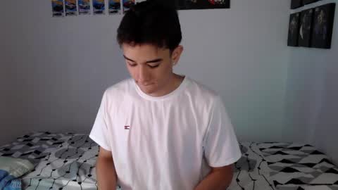 Snapshot of ryan_valentine17 chatting on 05.19.26 ryan online show from 05.19.26