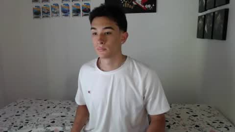 Snapshot of ryan_valentine17 chatting on 06.16.26 ryan online show from 06.16.26