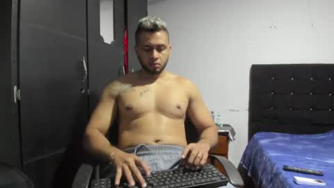 Snapshot of ryan_xc1 chatting on 06.25.26 ryan_xc1 online show from 06.25.26