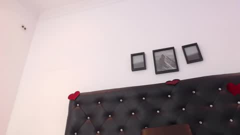 Hanna  online show from 02.15.25