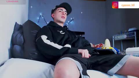 Ryannhill  online show from 09.11.25