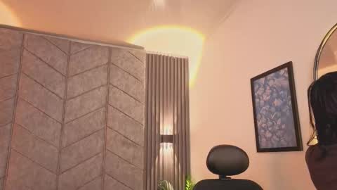 Snapshot of rynka__ chatting on 11.19.25 rynka online show from 11.19.25