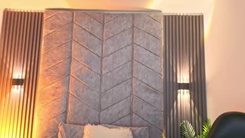 Snapshot of rynka__ chatting on 12.21.25 rynka online show from 12.21.25