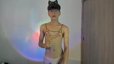 Snapshot of ryo_bleu chatting on 01.15.26 RYO BLEU online show from 01.15.26