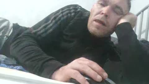 Snapshot of rytas02 chatting on 01.04.25 arte online show from 01.04.25