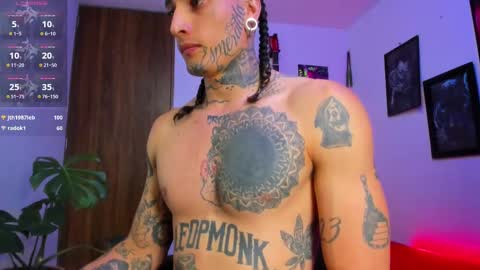 Snapshot of ryuk_it chatting on 03.07.25 leopmonk help me reach 100 thumbs up online show from 03.07.25