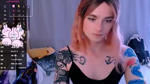 Snapshot of ryuu_sun chatting on 06.19.26 Alice online show from 06.19.26