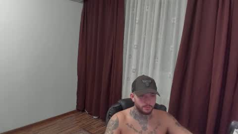 Snapshot of s1nmaster chatting on 12.21.25 s1nmaster online show from 12.21.25