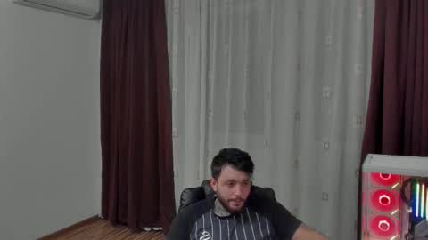 Snapshot of s1nmaster chatting on 01.12.26 s1nmaster online show from 01.12.26
