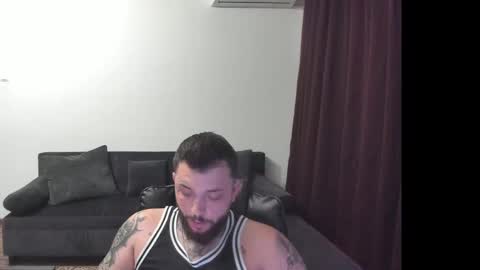 Snapshot of s1nmaster chatting on 04.15.26 s1nmaster online show from 04.15.26