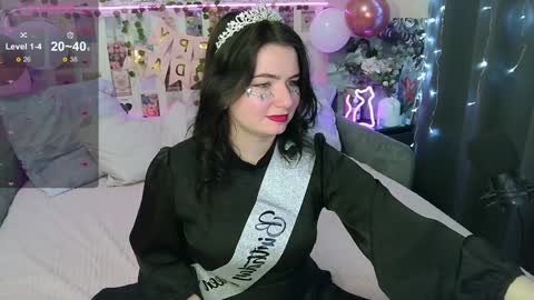 Snapshot of s_katekisa_ss chatting on 12.07.24 Kate online show from 12.07.24