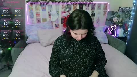 Snapshot of s_katekisa_ss chatting on 12.14.24 Kate online show from 12.14.24