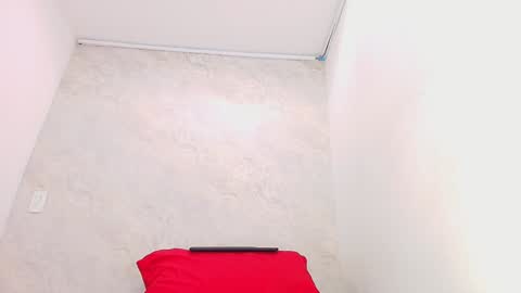 s_sofia_ online show from 01.28.25