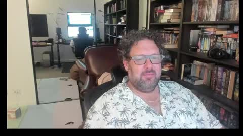 Snapshot of saacs chatting on 02.08.25 Saacs online show from 02.08.25