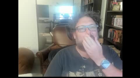 Snapshot of saacs chatting on 03.10.25 Saacs online show from 03.10.25