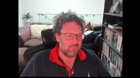 Snapshot of saacs chatting on 10.31.25 Saacs online show from 10.31.25