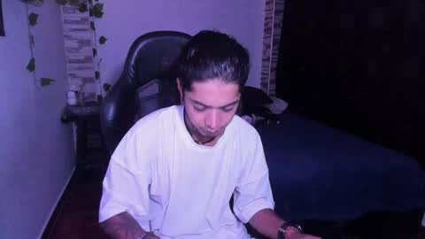 Snapshot of saad__man chatting on 10.26.25 Danny online show from 10.26.25