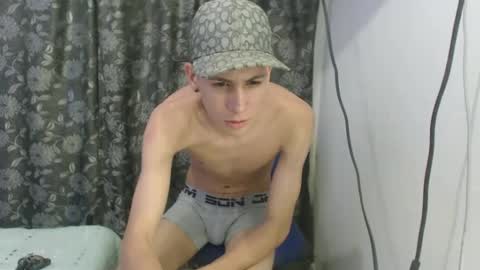 Snapshot of saam_hott_ chatting on 01.17.25 saam_hott_ online show from 01.17.25