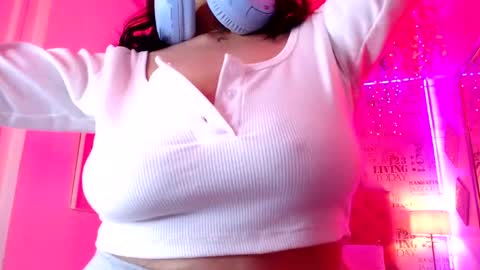 1 online show from 06.02.26