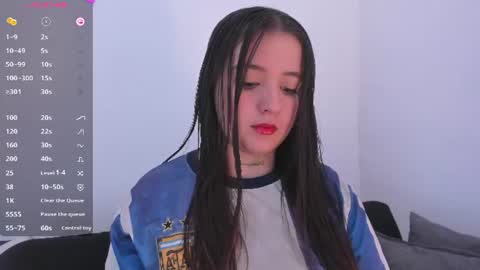 Snapshot of sabrina_lennox chatting on 06.18.26 Sabrina Maria online show from 06.18.26