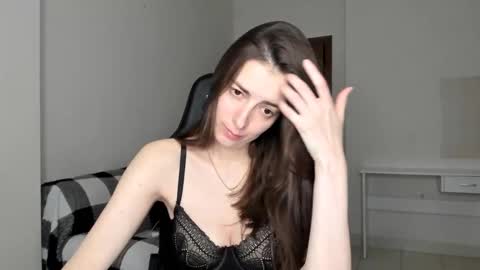 Snapshot of sabrina_mur chatting on 11.25.25 sabrina_mur online show from 11.25.25