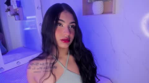 mariana  online show from 11.06.25