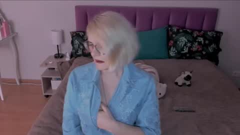 Sabrina MacMarren online show from 02.27.25